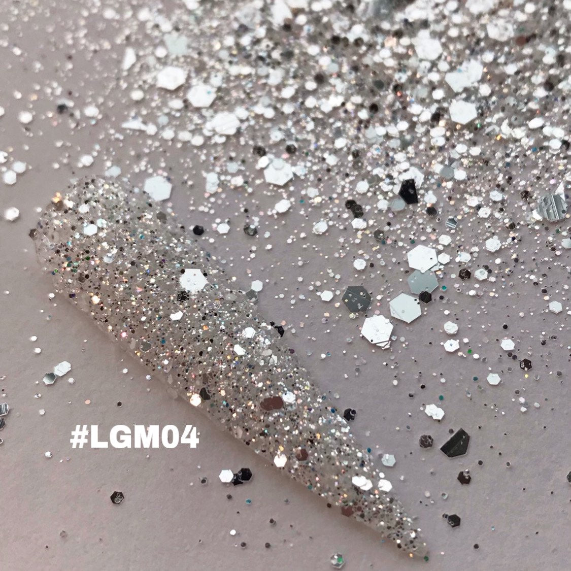 Mix-Sized Loose Glitter 4