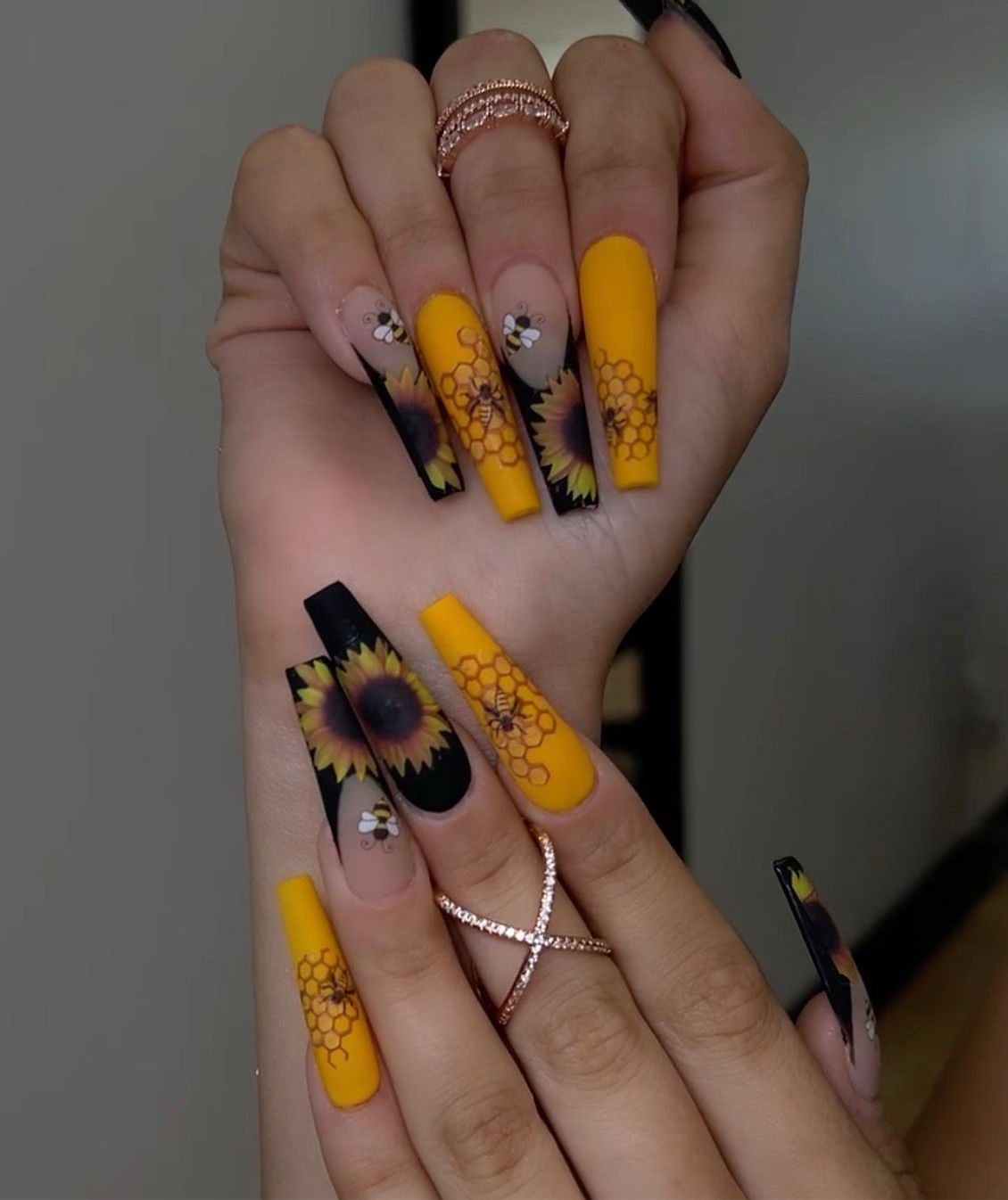 Riya's Gel #041