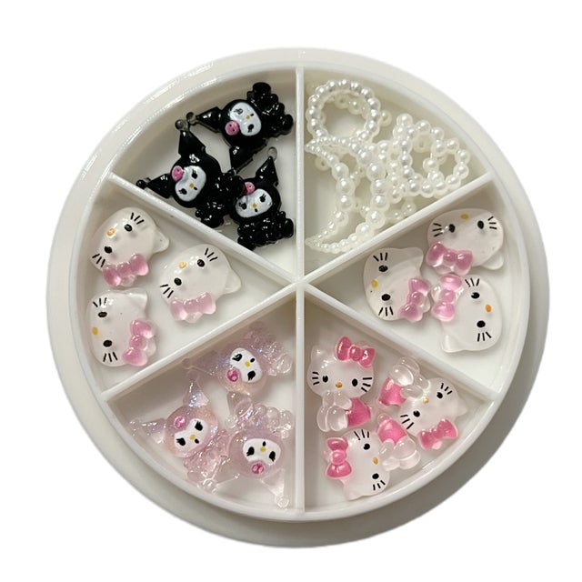 Juego de dijes de Hello Kitty